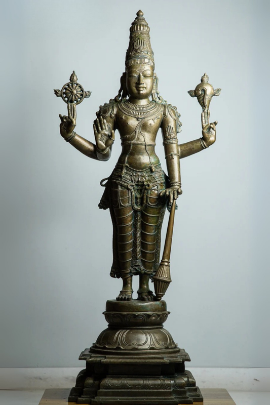 Chaturbhuj Vishnu (The cosmic protector with four arms)