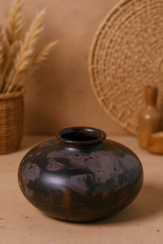 Midnight Ember Pot