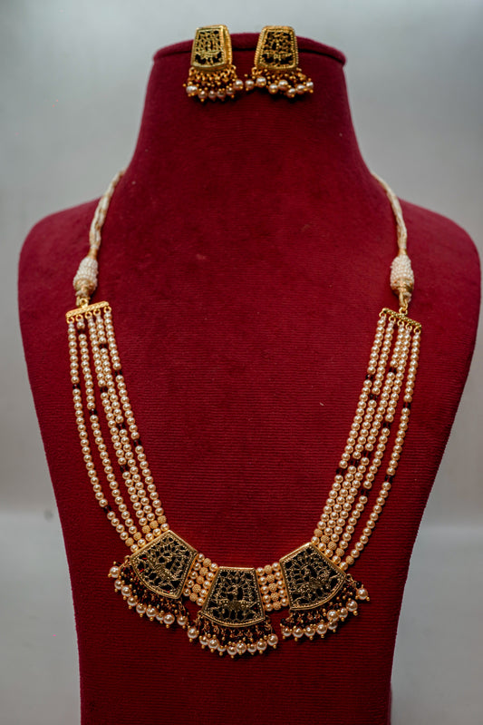 Mughal Muse – Thewa Peacock Medallion Set