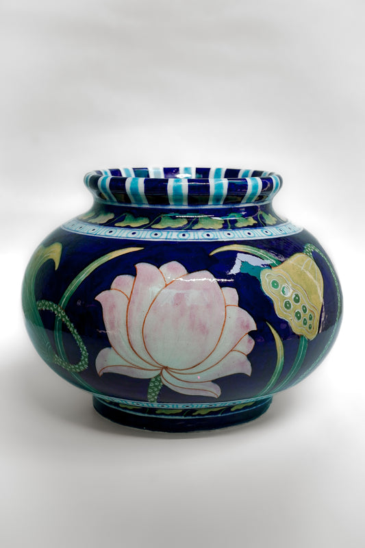 Midnight Lotus Matki Pot