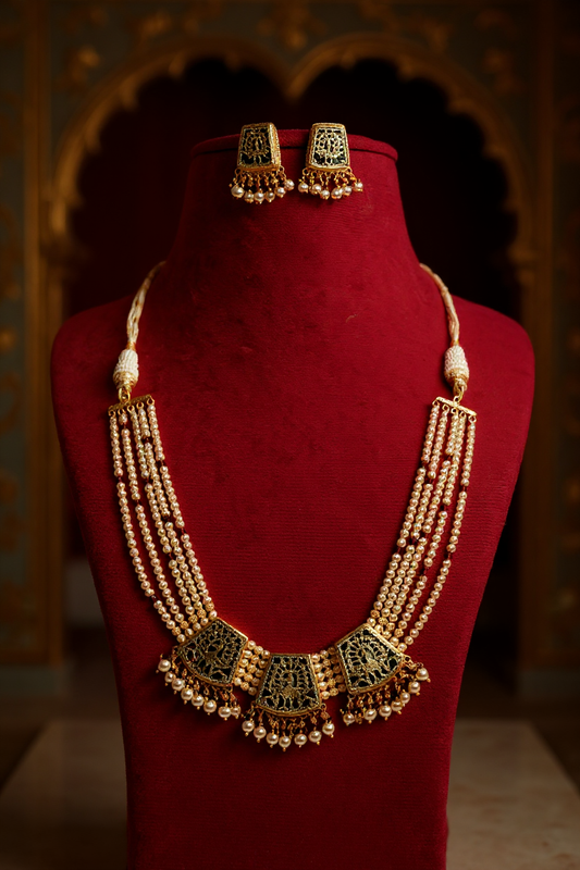 Mughal Muse – Thewa Peacock Medallion Set