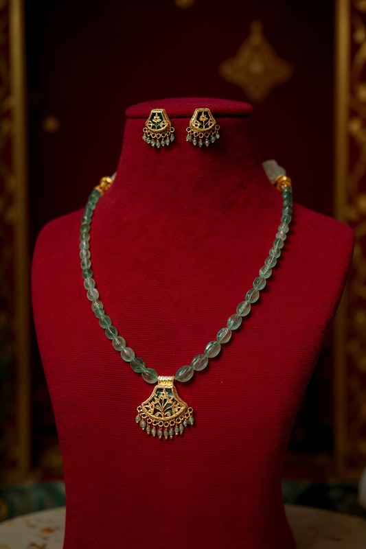 Hina Phool – Thewa Green Coin Bead Pendant Set