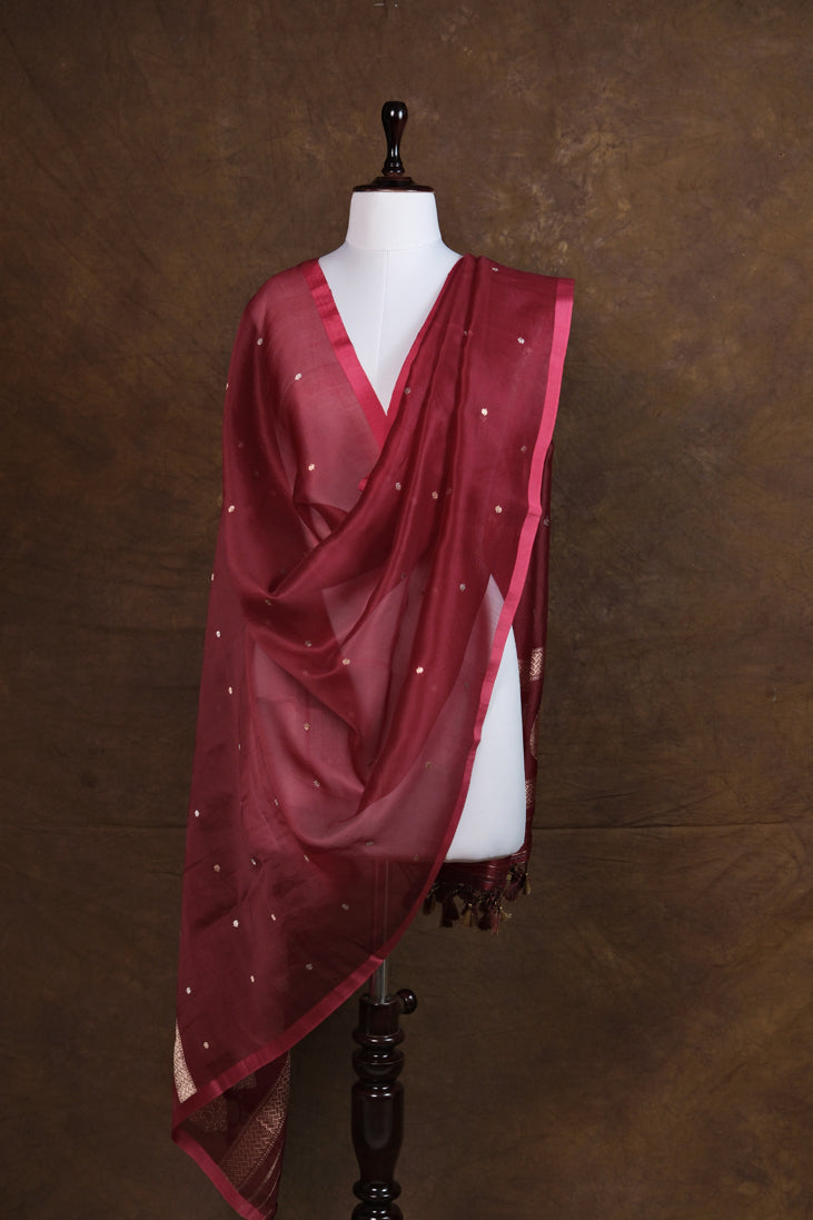 Mehroon Baag Dupatta | Handwoven Banarasi Silk Dupatta