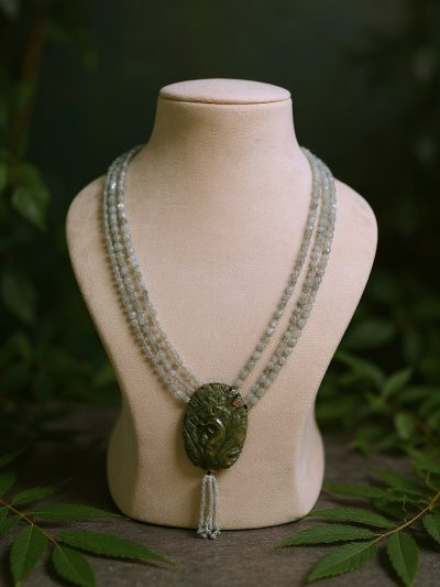 Peacock Grace Iridescent Necklace – Elegant Statement Necklace