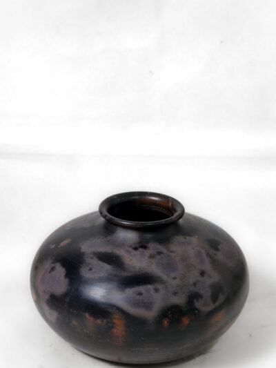 Midnight Ember Terracotta Pot – Traditional Craft Design