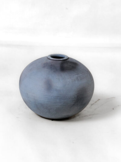 Moon Mist Vase – Traditional Terracotta Art for Home Décor