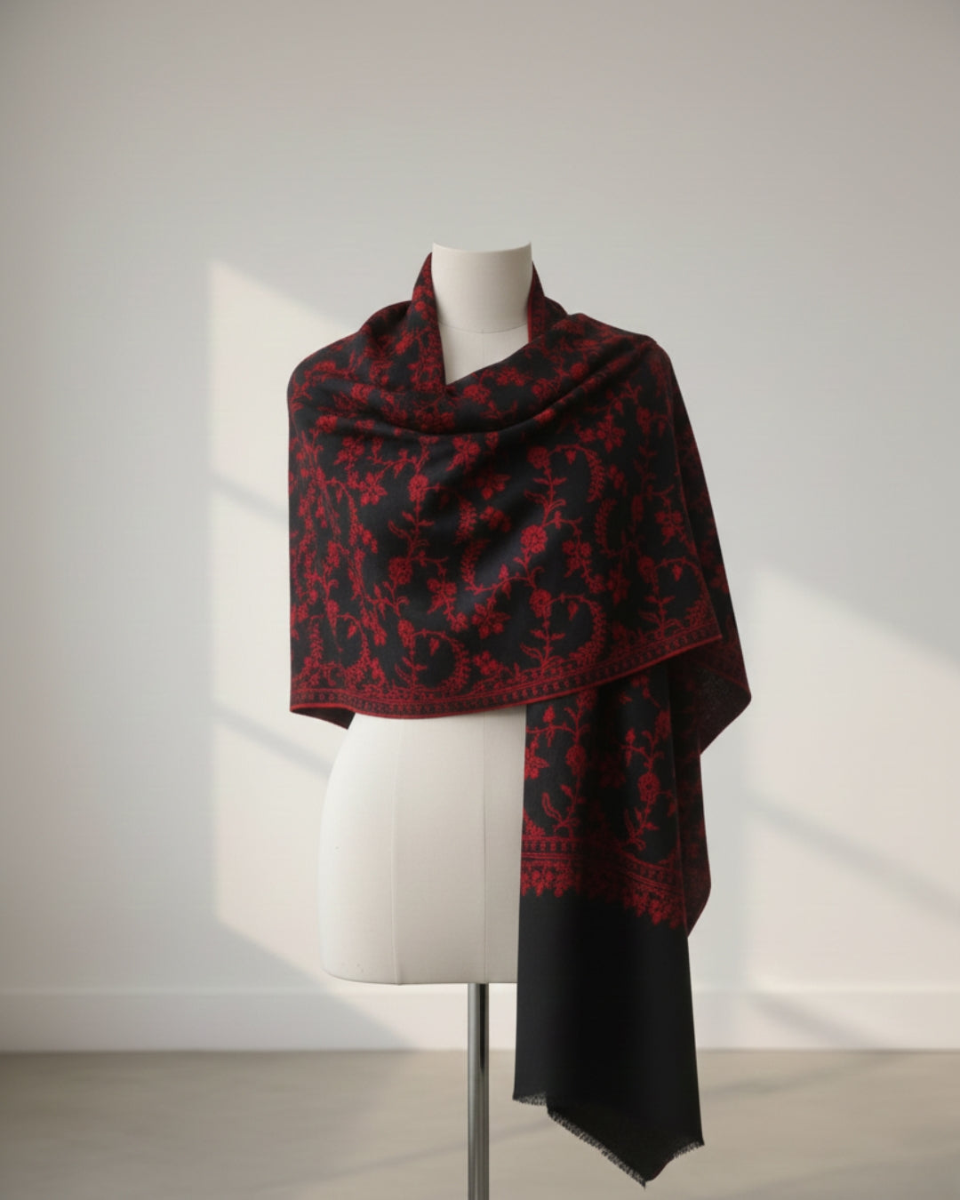 Laal Resham Kashmiri Pure Pashmina Handwoven Shawl - Image 2