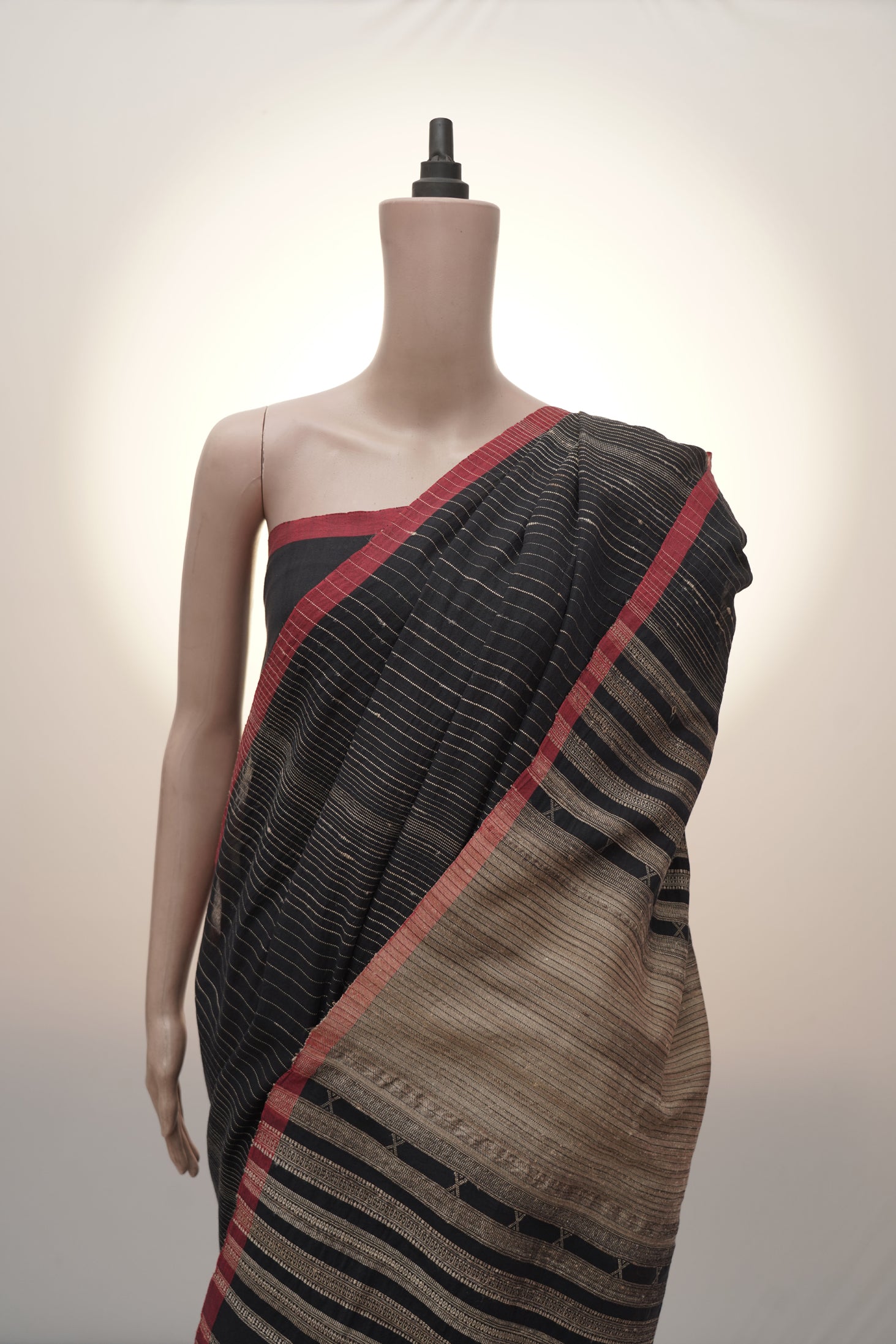 Evening Pagdi | Gradation Kutch Handcrafted Saree