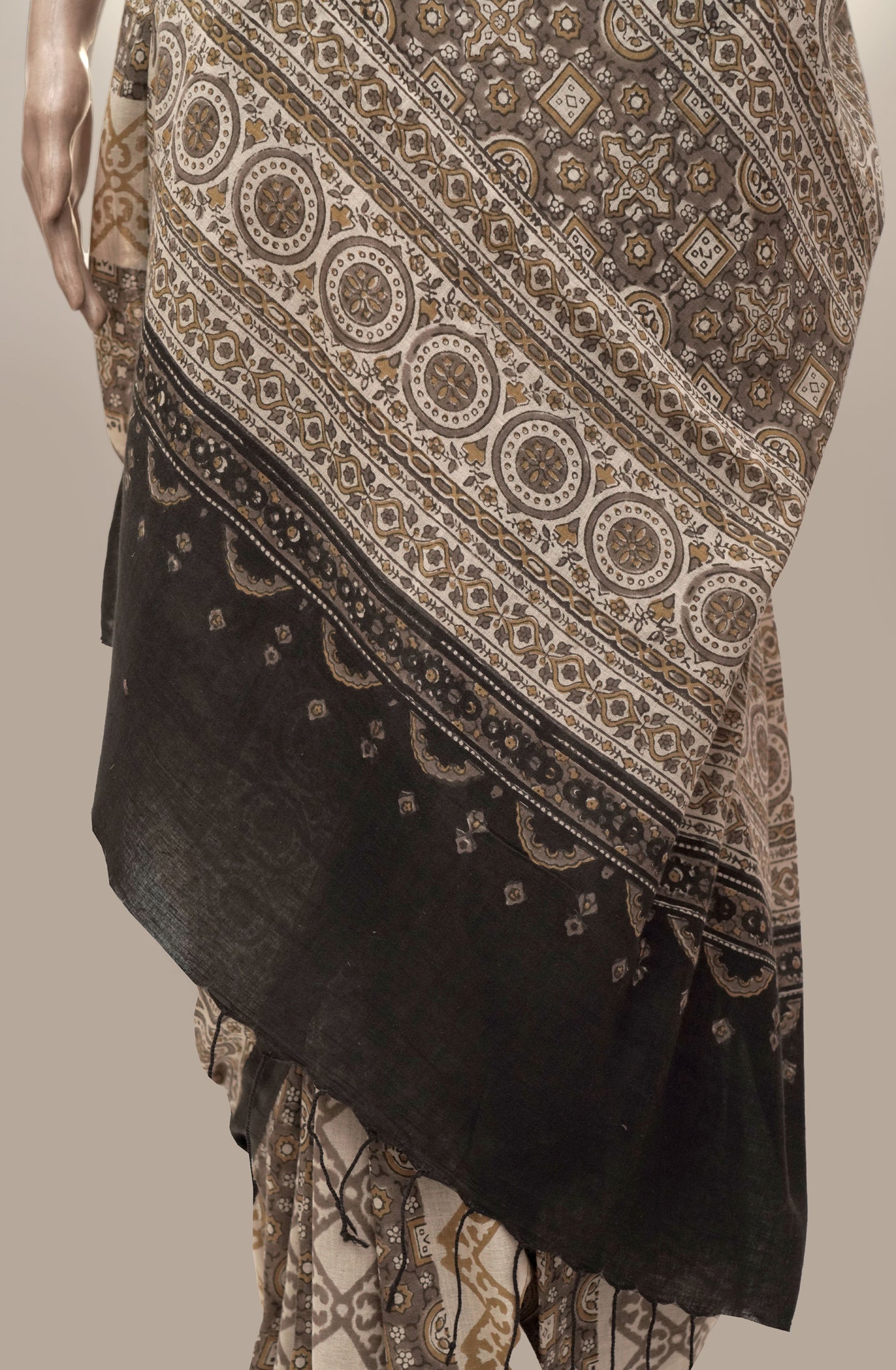 Ajrak Geometric Elegance | Handwoven Saree