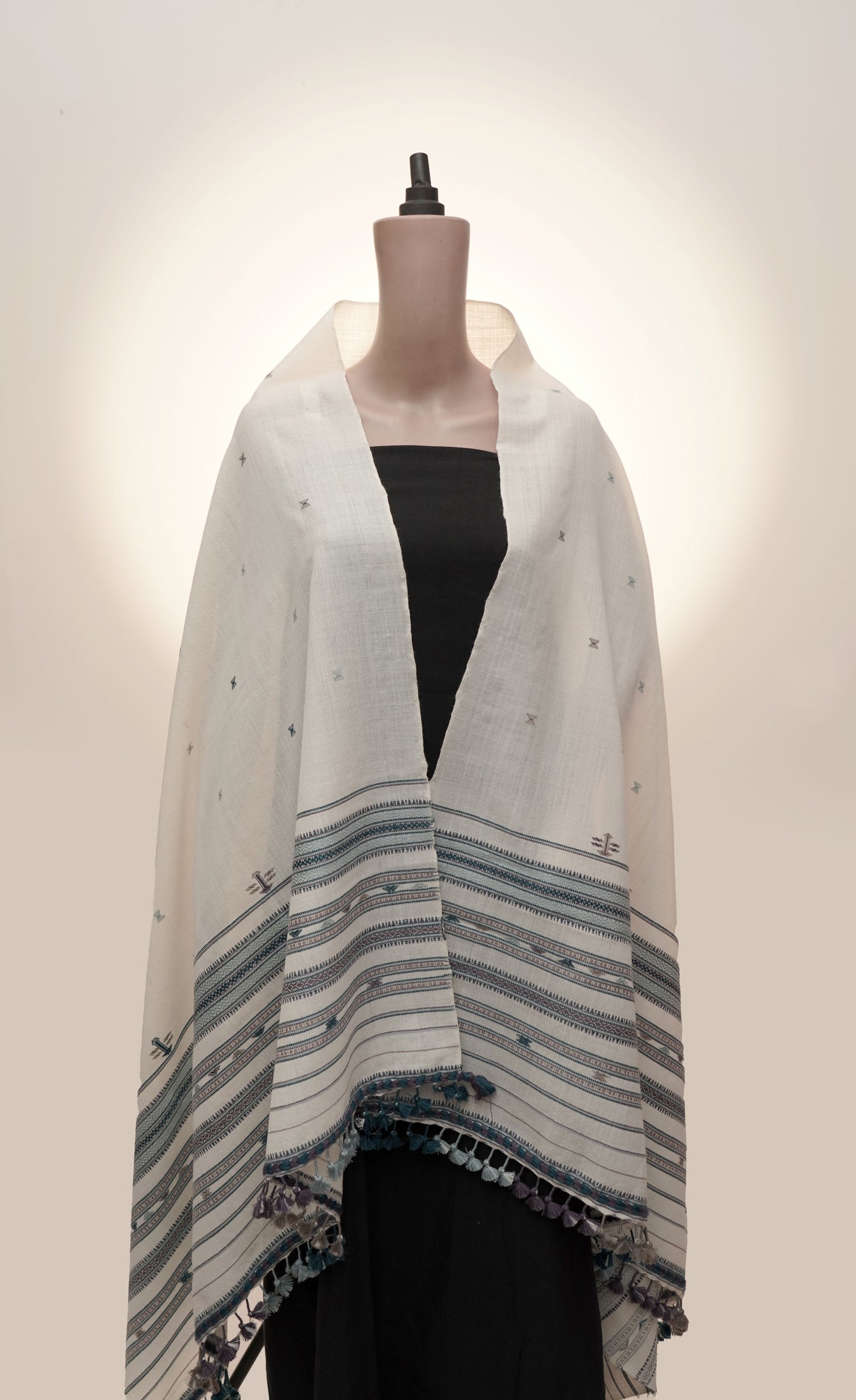 Snowfield Jalbooti | Wool Handwoven Kutch Shawl