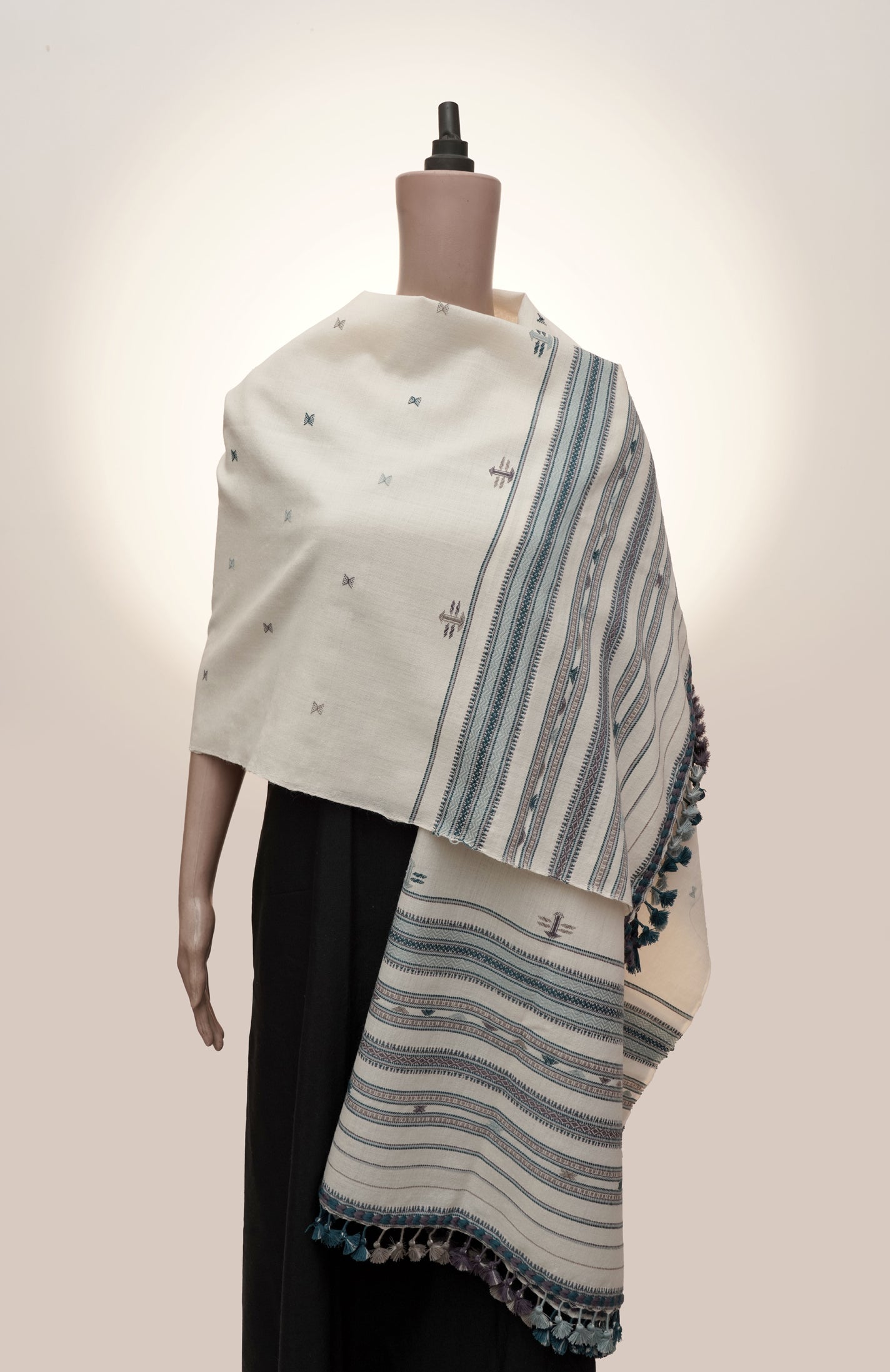 Snowfield Jalbooti | Wool Handwoven Kutch Shawl