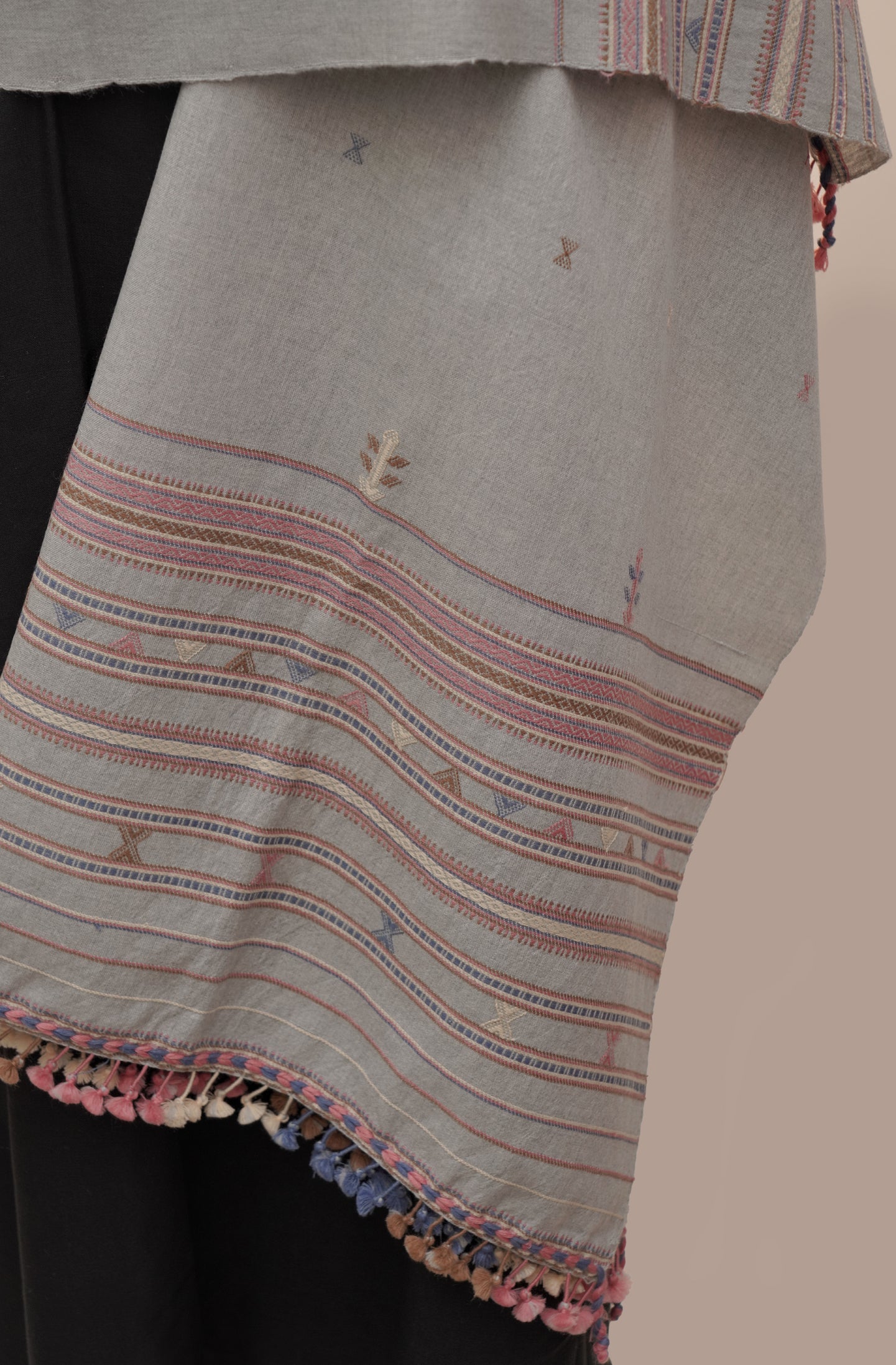 Silver Lining Jalbooti | Wool Handwoven Kutch Shawl