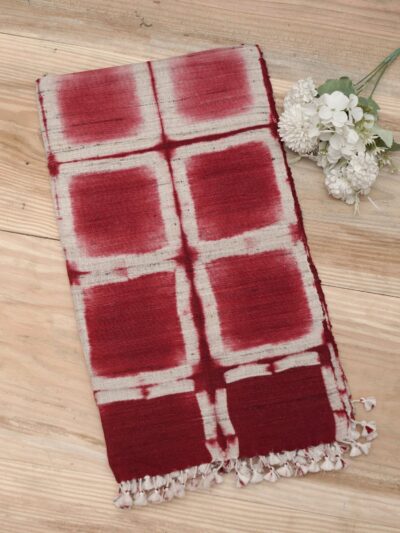 Grid of Ruby | Premium Handwoven Kutch Wool Stall