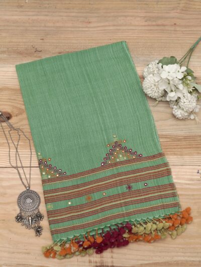 Spark of Verdant | Handwoven Kutch Wool Mirrorwork Stall