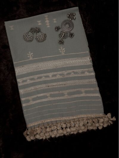 Sand Dune | Wool Mirrorwork Handwoven Kutch Stall