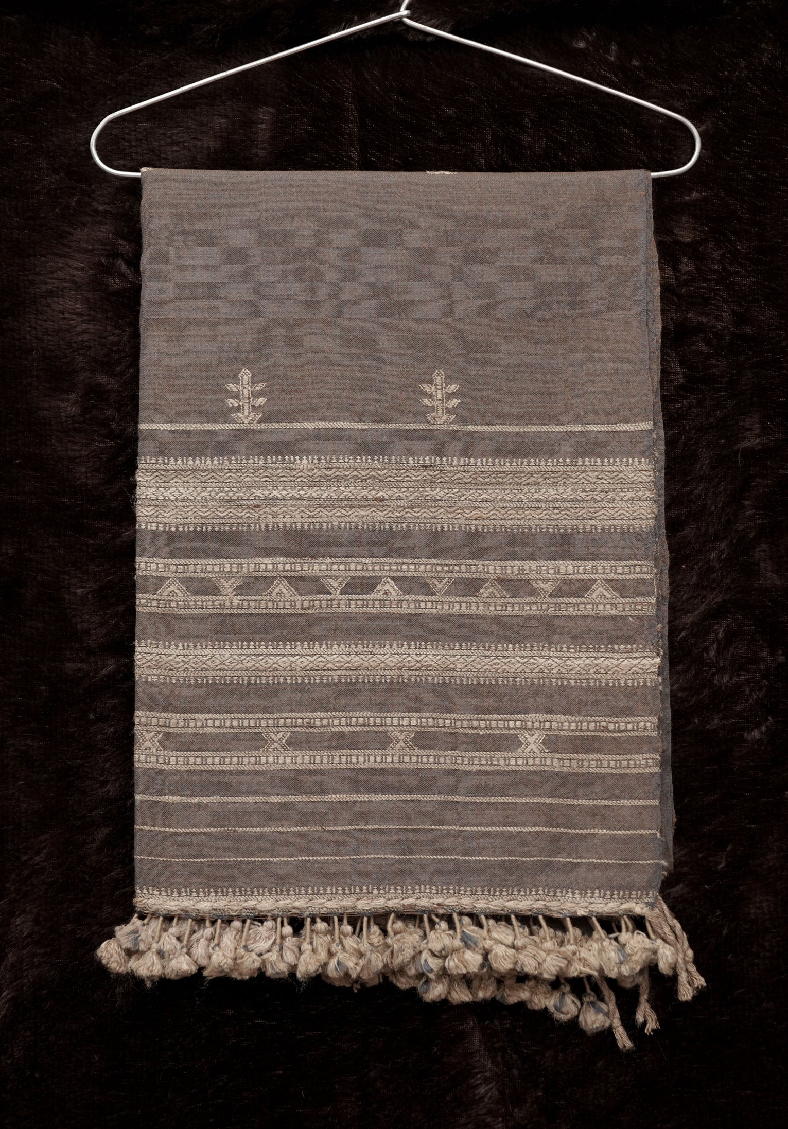 Earthen Echo Stole | Artisan Wool Handwoven Kutch Weaving