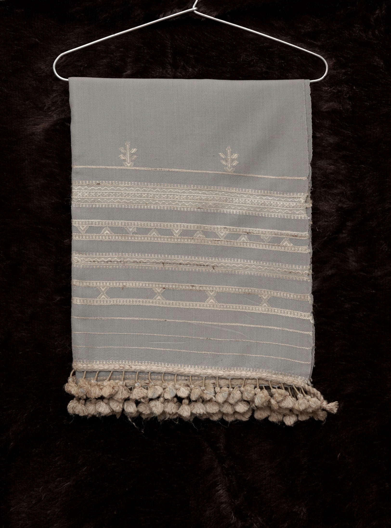 Sand Dune | Wool Mirrorwork Handwoven Kutch Stall