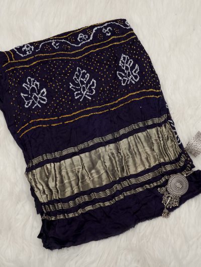Neel Padma | Elegant Handcrafted Bandhani Dupatta