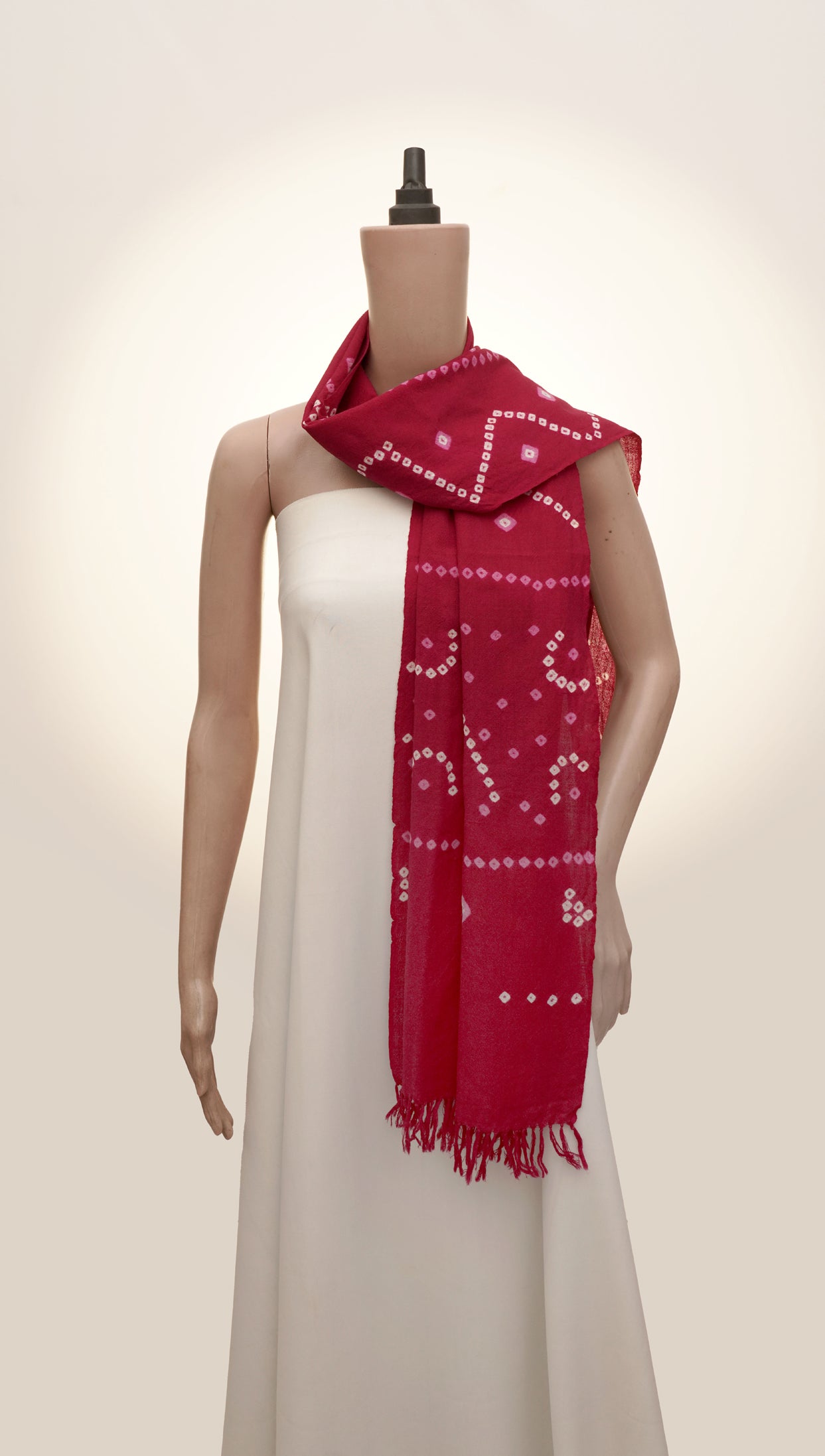 Raspberry Geometrics | Bandhani Wool Handwoven Stall