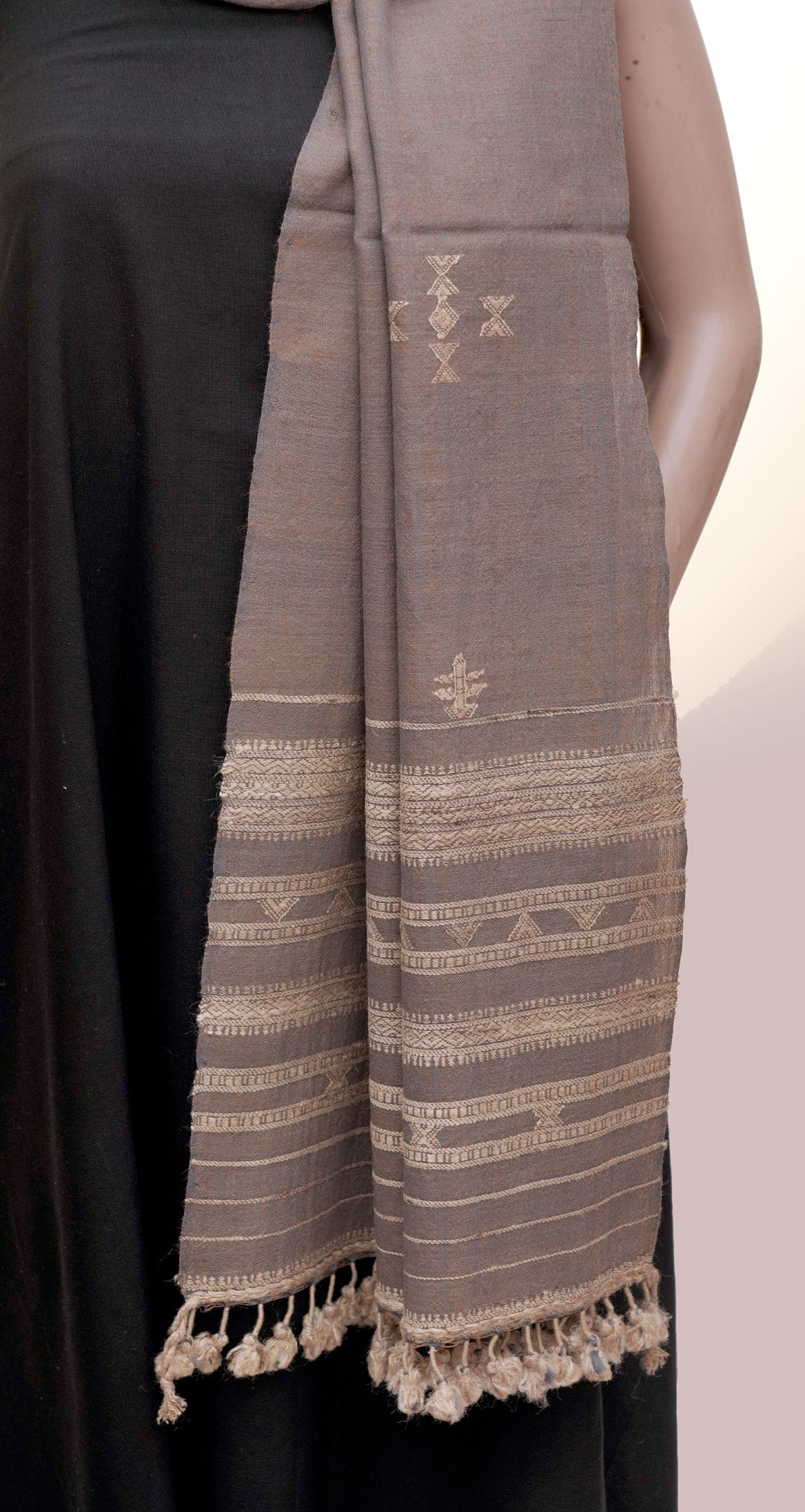Earthen Echo Stole | Artisan Wool Handwoven Kutch Weaving