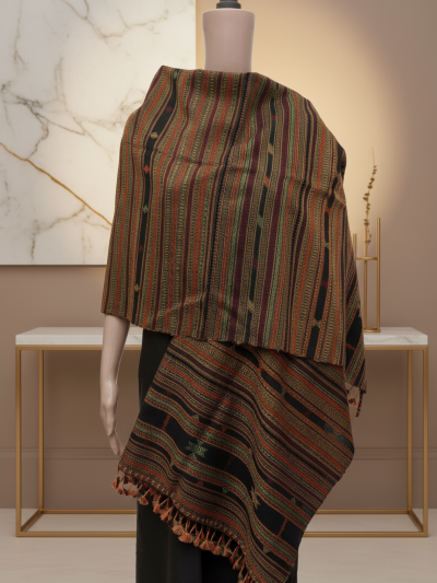 Earthbound Heritage | Wool Handwoven Kutch Shawl
