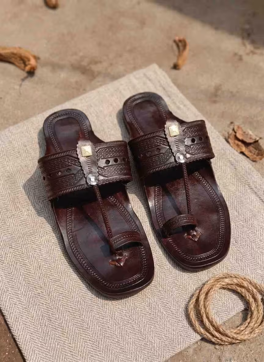 Regal Brown Men’s Kolhapuri Chappals | Classic Edition Men's - Image 3