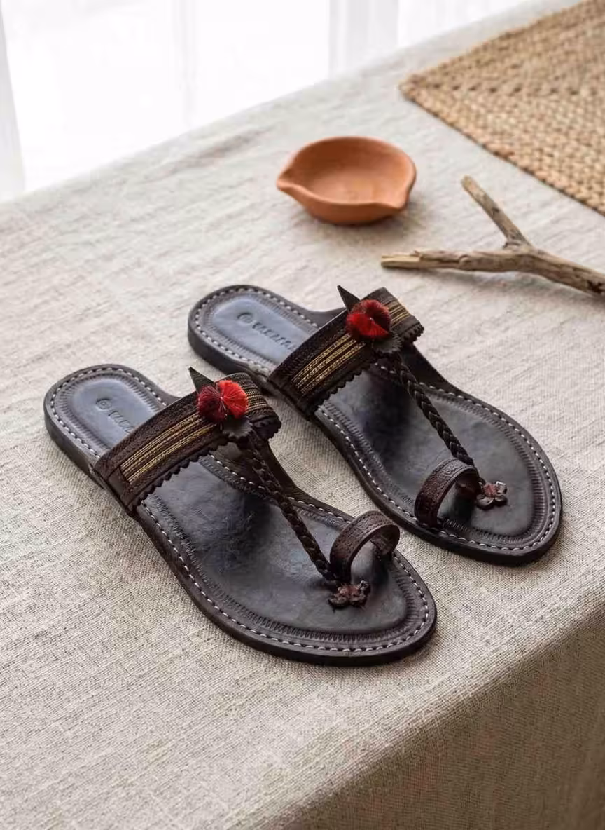 Black Ember Kolhapuri Flats | Classic Edition Women's